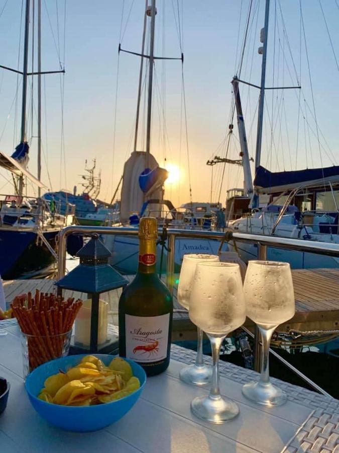 ホテル Houseboat Seabreeze アルゲーロ エクステリア 写真